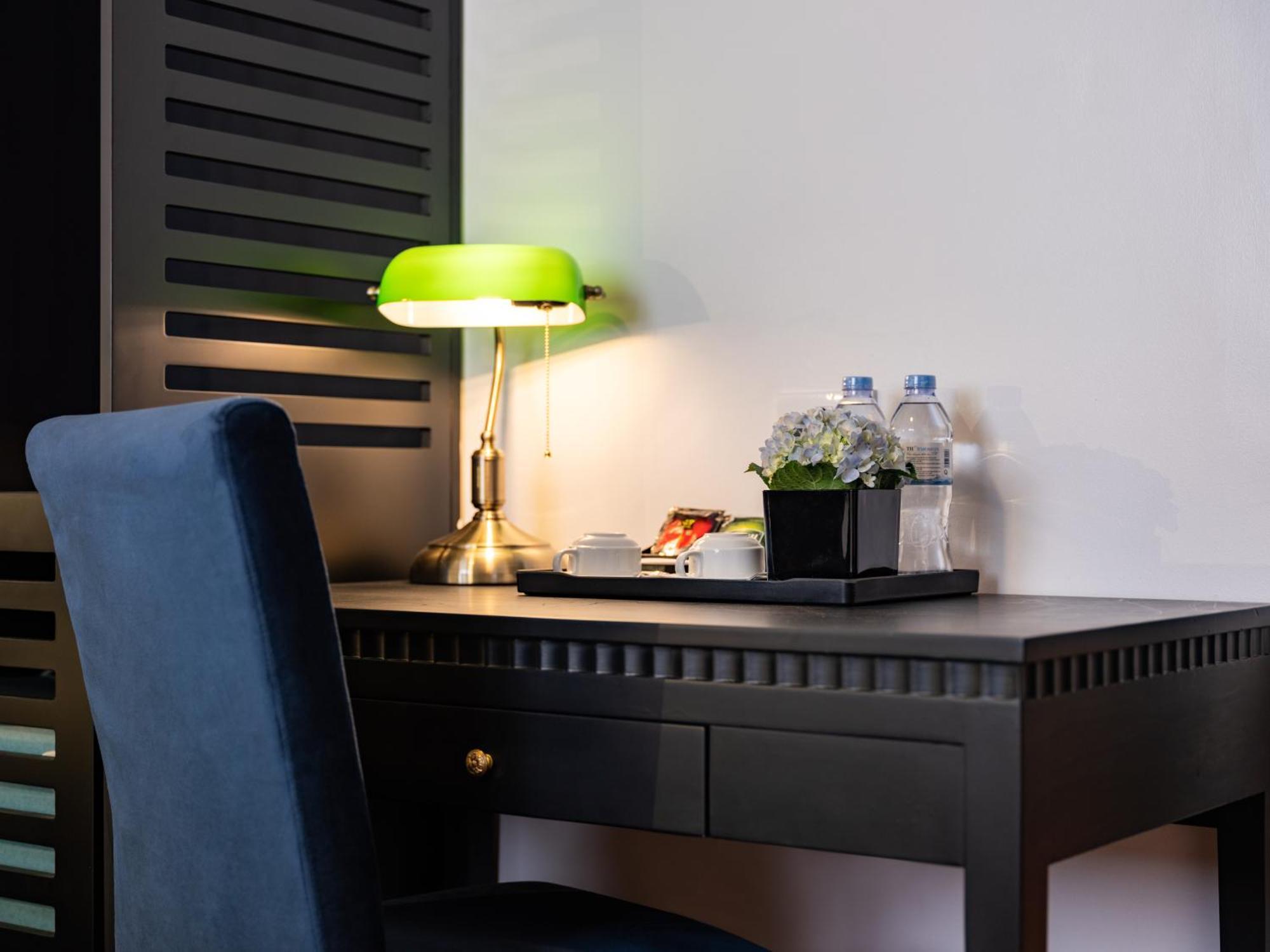 The Flower Boutique Hotel & Travel Ханой Экстерьер фото
